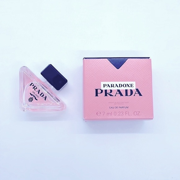 Prada Paradoxe Perfume - Mini Deluxe size 7 ml - Picture 2 of 5